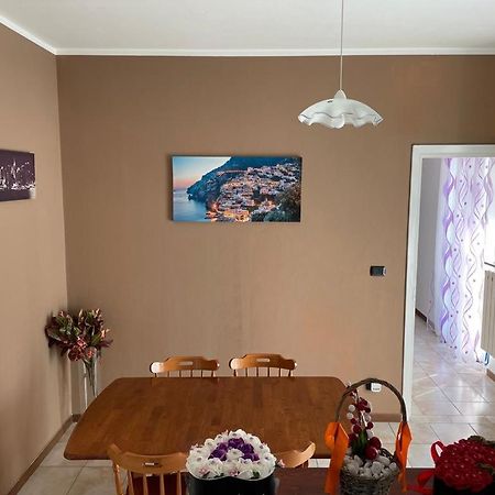 Appartamento Con Tre Camere - Zona Centrale Alessandria Exterior foto
