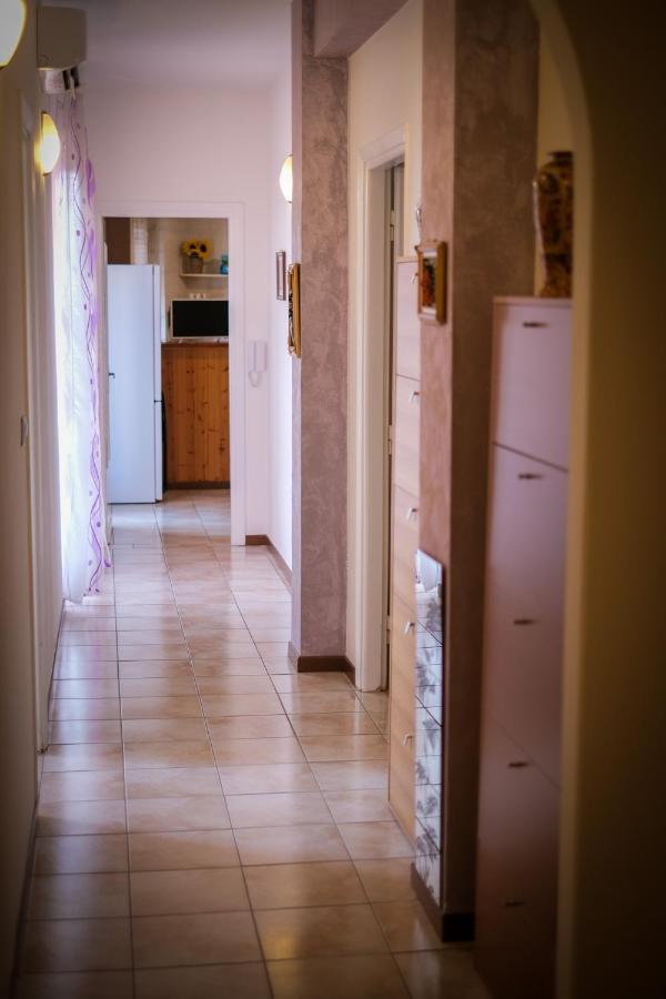 Appartamento Con Tre Camere - Zona Centrale Alessandria Exterior foto